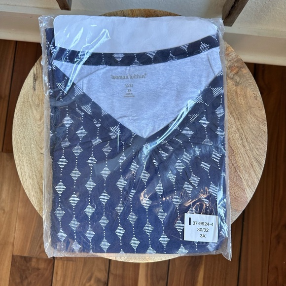 Woman Within Navy Blue/White Printed Sleeveless Top NWT Sz: 3X - Picture 2 of 7